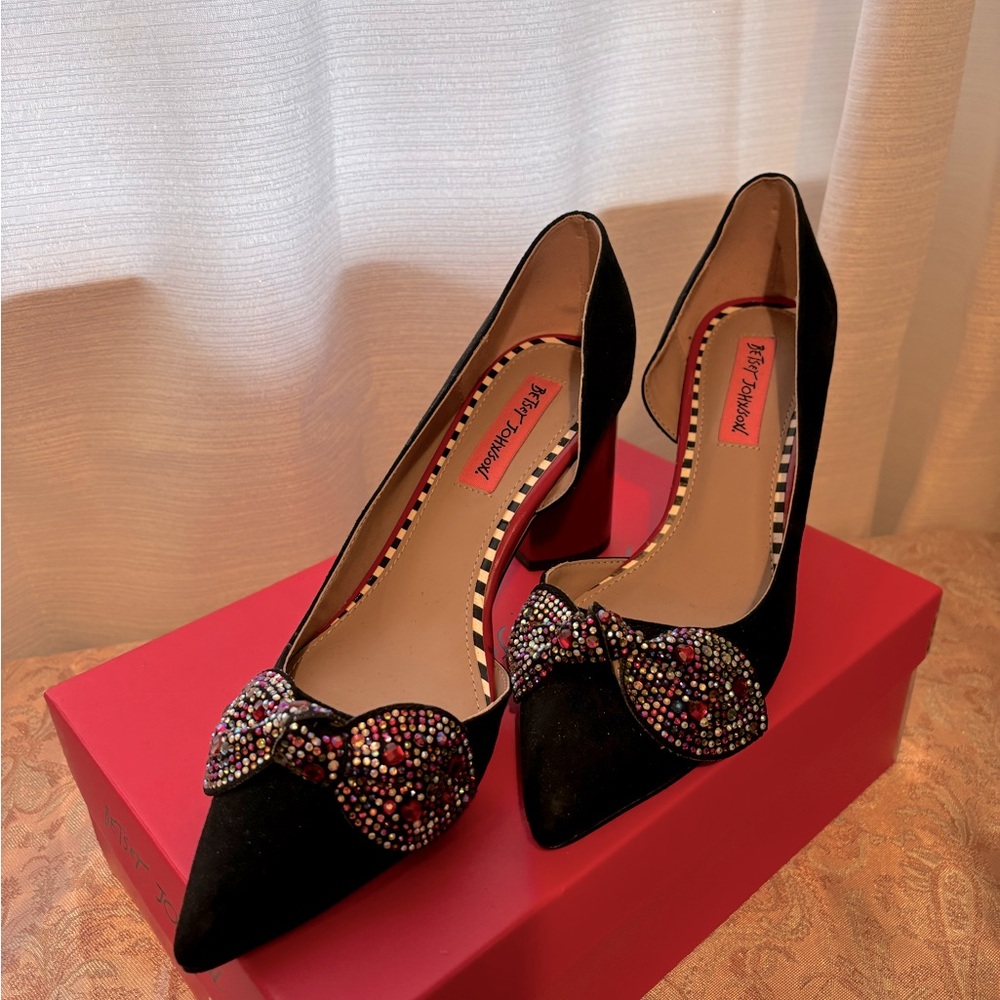 Betsey Johnson dressy heels with glittery bow and Heart shaped heels